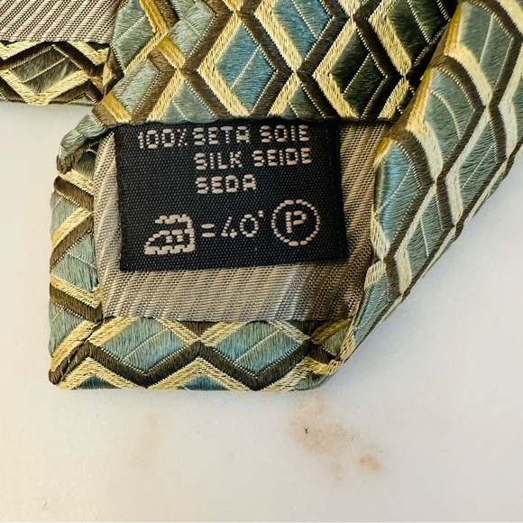 Ermenegildo Zegna Mint Green Geometric print 100% Silk Neck Tie made in Italy - Picture 9 of 9